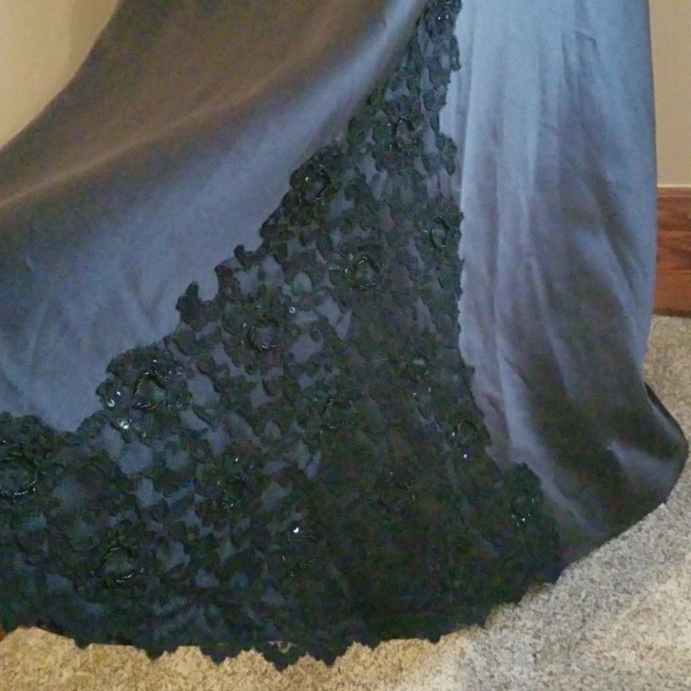 Prom dress - Picture 7 of 8
